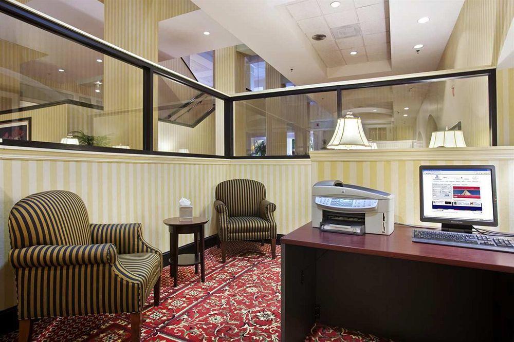 Hilton Fort Wayne At The Grand Wayne Convention Center (Adults Only) Perniagaan gambar