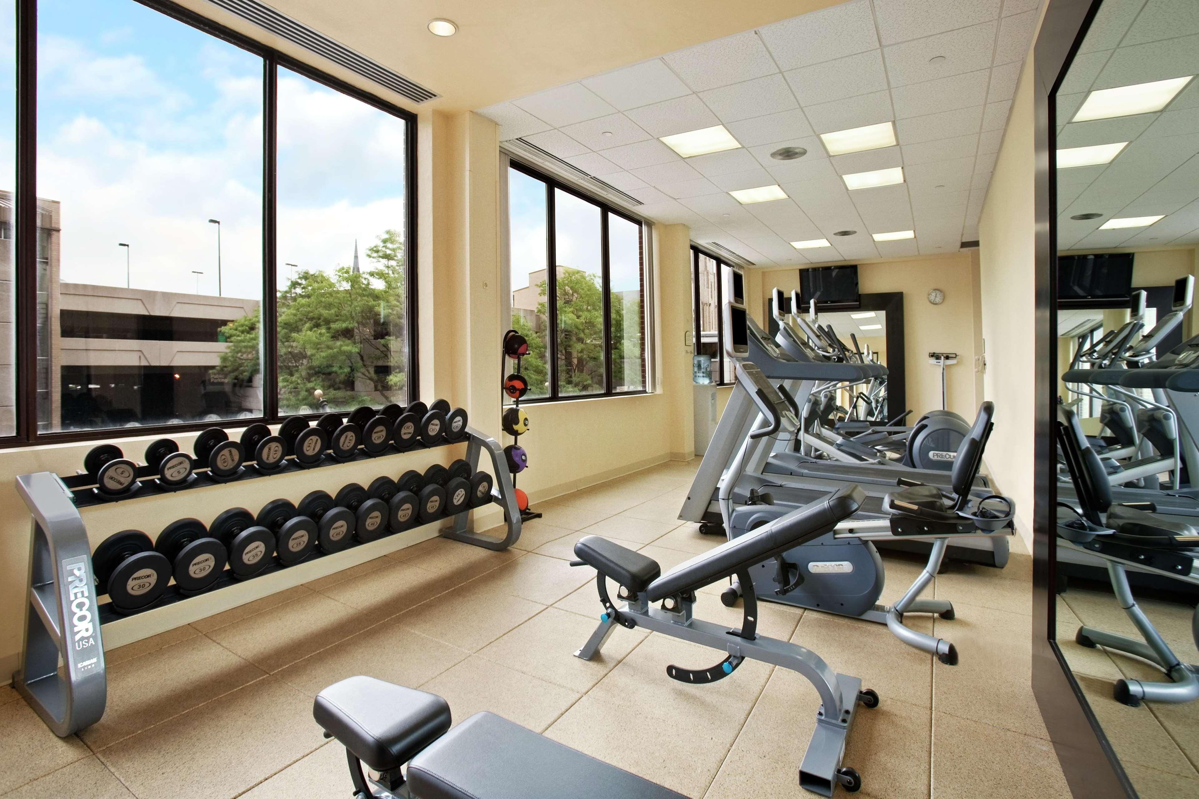 Hilton Fort Wayne At The Grand Wayne Convention Center (Adults Only) Kemudahan gambar