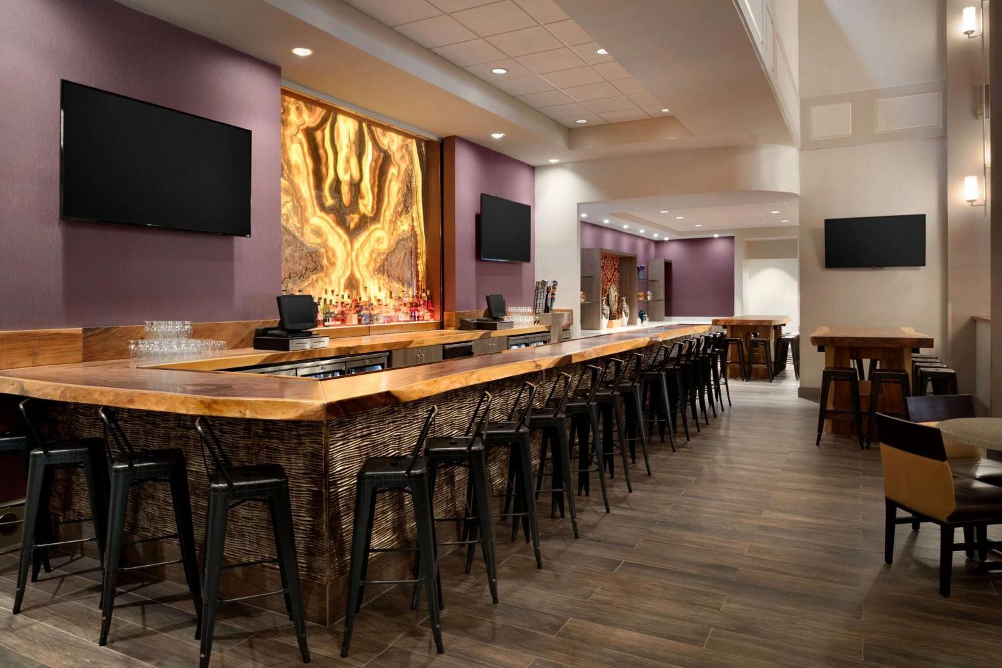 Hilton Fort Wayne At The Grand Wayne Convention Center (Adults Only) Luaran gambar