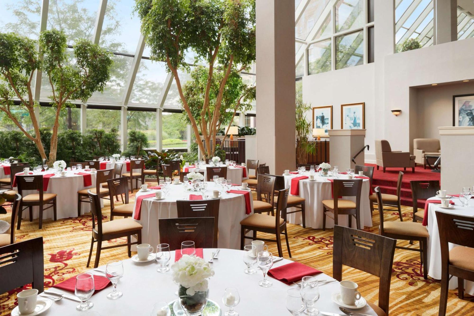 Hilton Fort Wayne At The Grand Wayne Convention Center (Adults Only) Luaran gambar