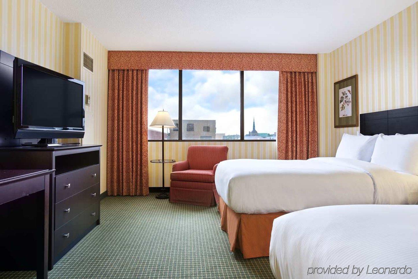 Hilton Fort Wayne At The Grand Wayne Convention Center (Adults Only) Bilik gambar