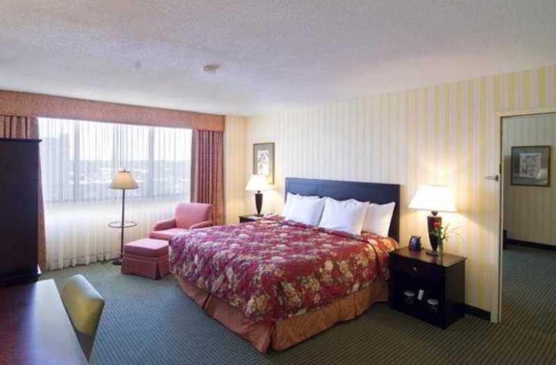 Hilton Fort Wayne At The Grand Wayne Convention Center (Adults Only) Bilik gambar
